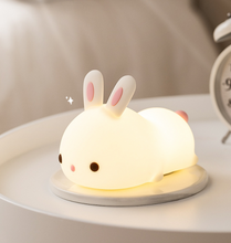 Load image into Gallery viewer, Rabbit Silicone Lamp Pat Feeding